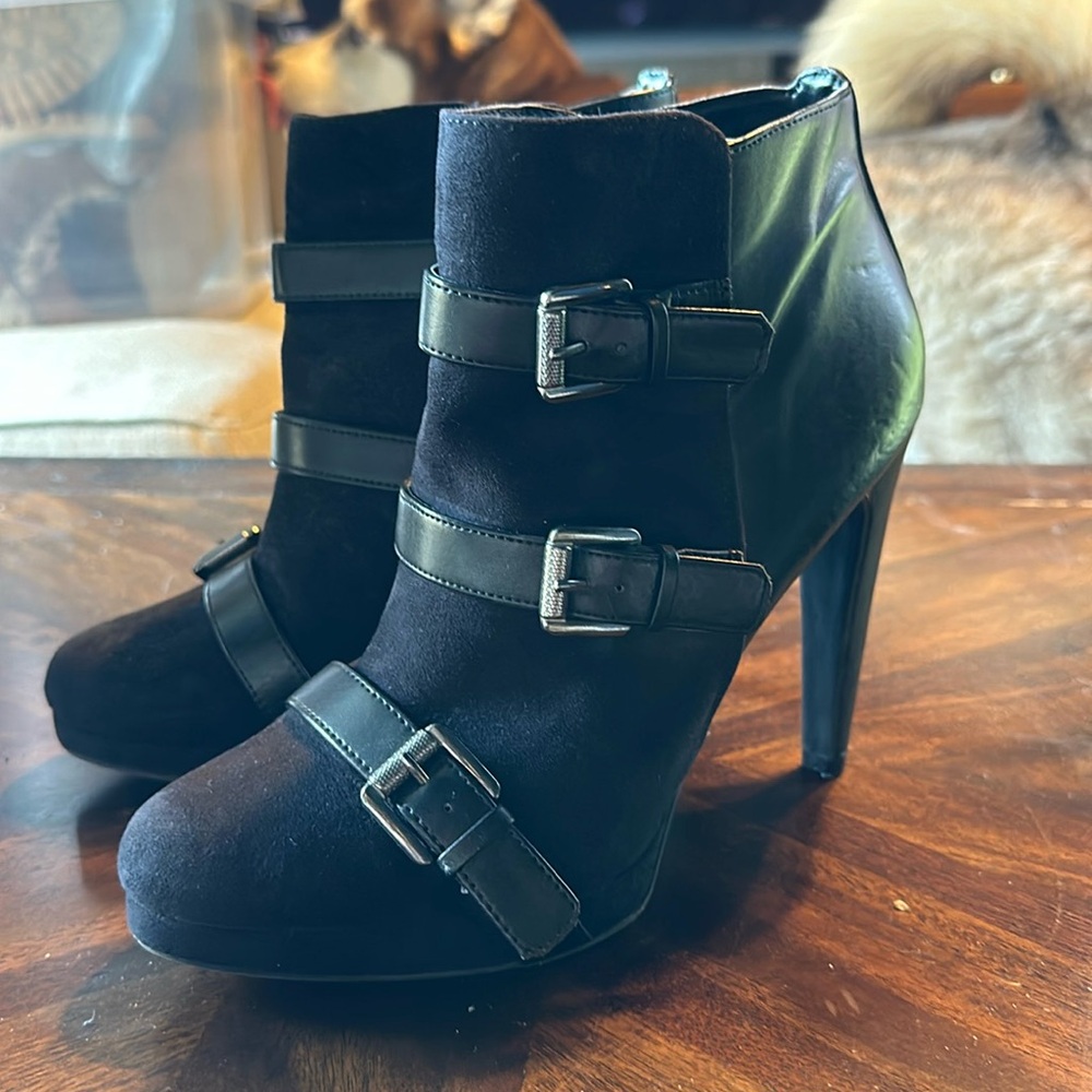Sam & Libby heeled booties.